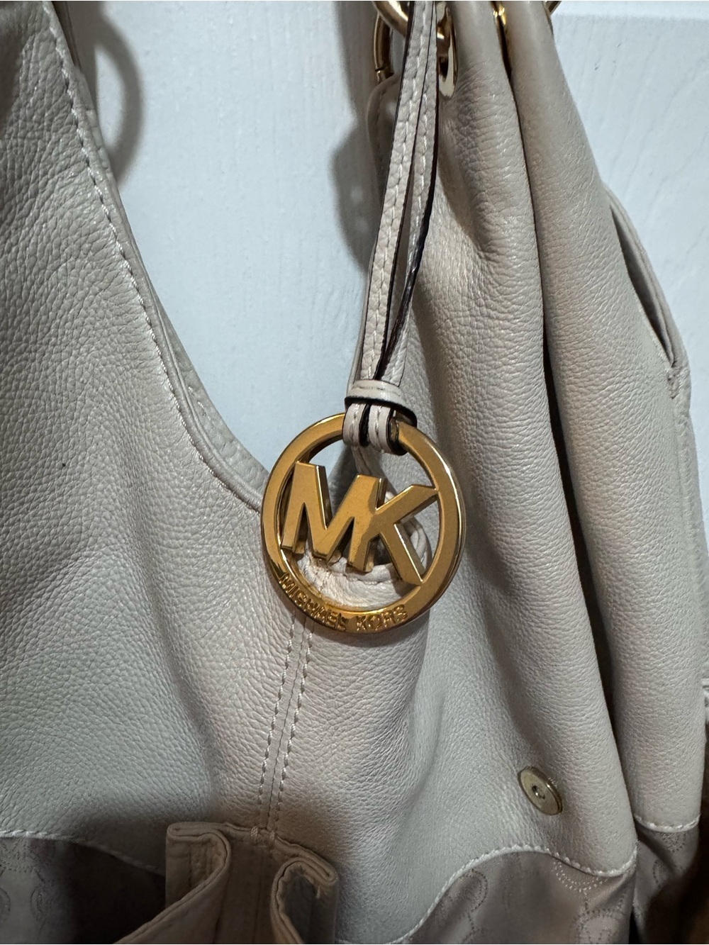 Michael Kors Light Beige Pebbled Leather Shoulder Hobo - Picture 2 of 7